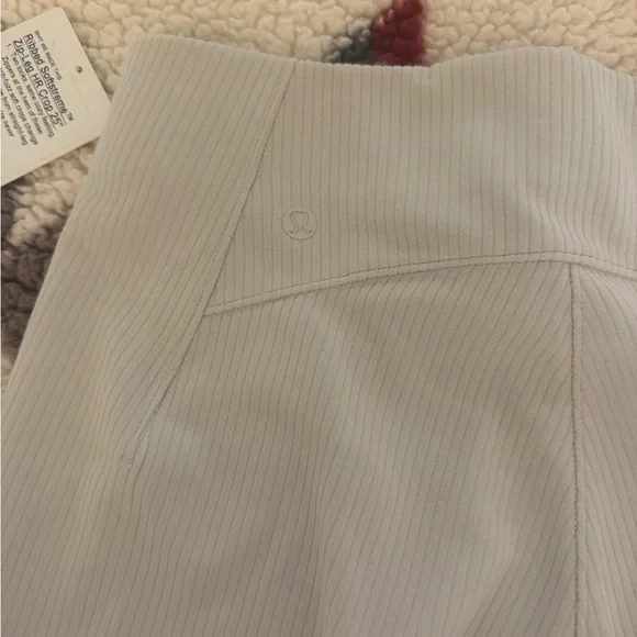 NWT Lululemon Ribbed Softstreme Zip-Leg High-Rise Cropped Pants 25" Bone Size 8 - Picture 10 of 14
